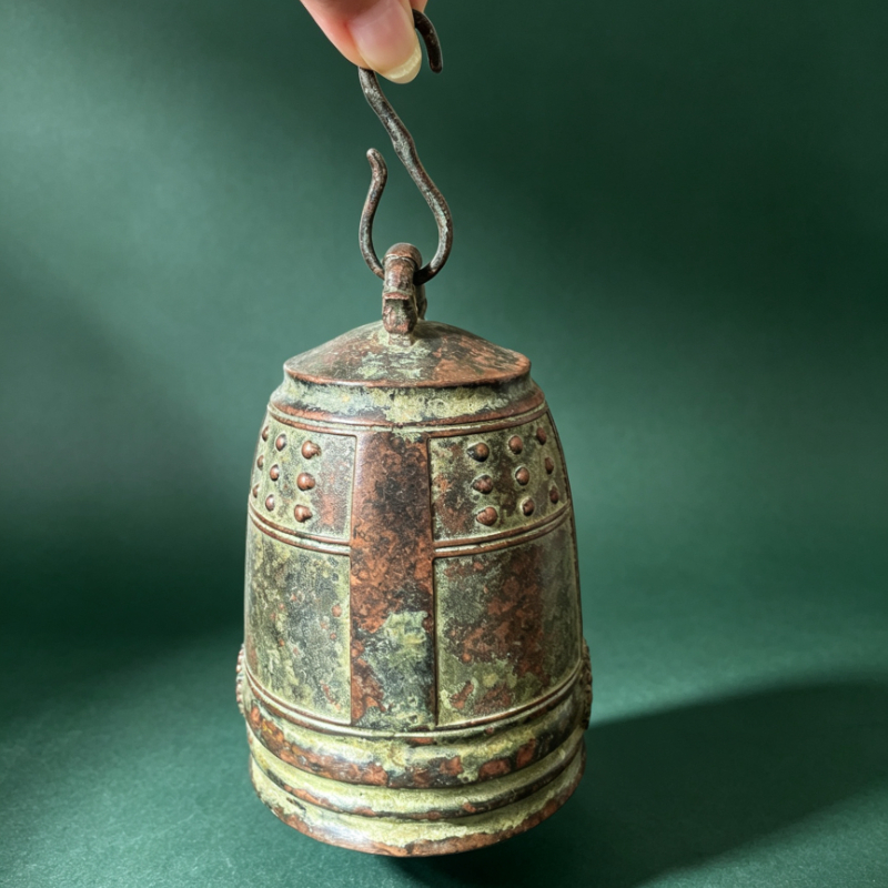 Antike Hängende Tempelglocke V – Vintage Collectible Ornaments Bewertung und Preis